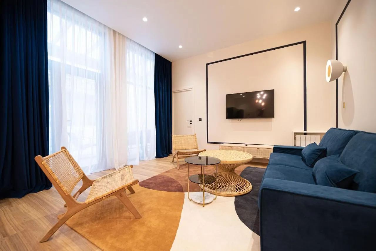 Loft In Canal Saint Martin Apartment Paris